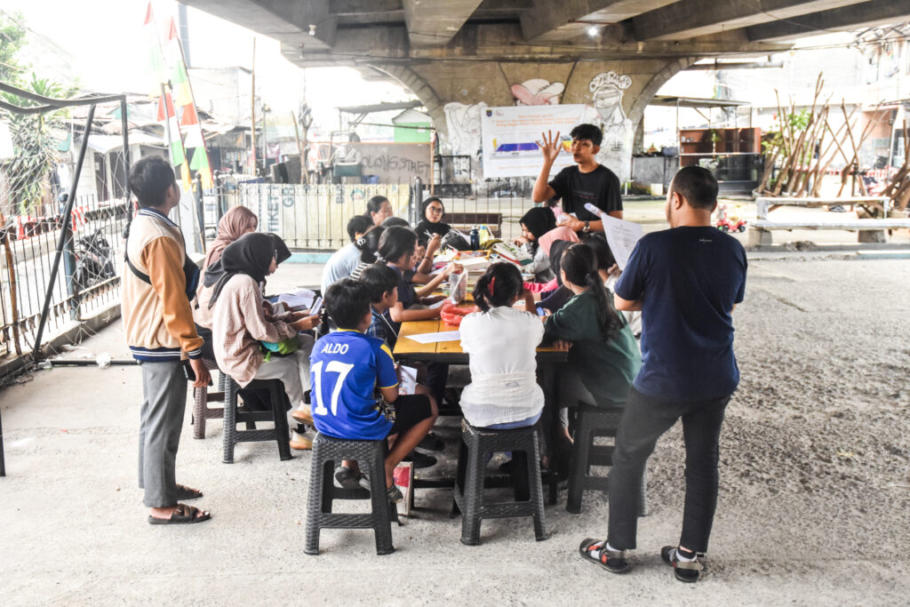 Sedang Kelas Wawasan